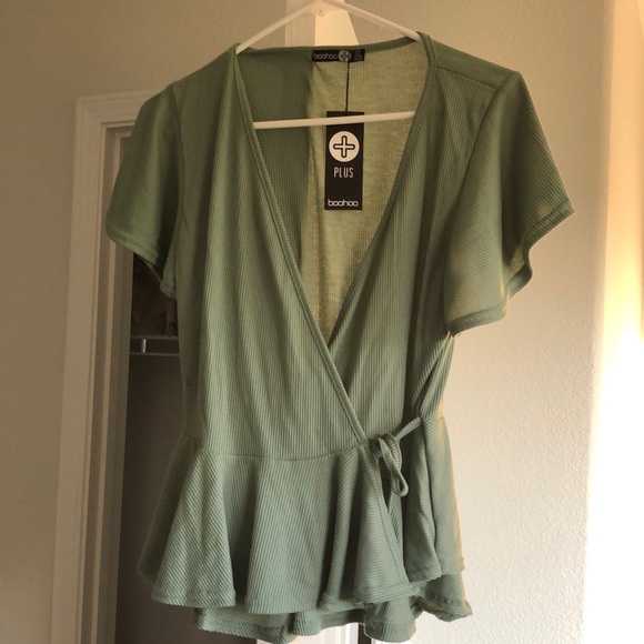 Tops - Women’s plus size shirt